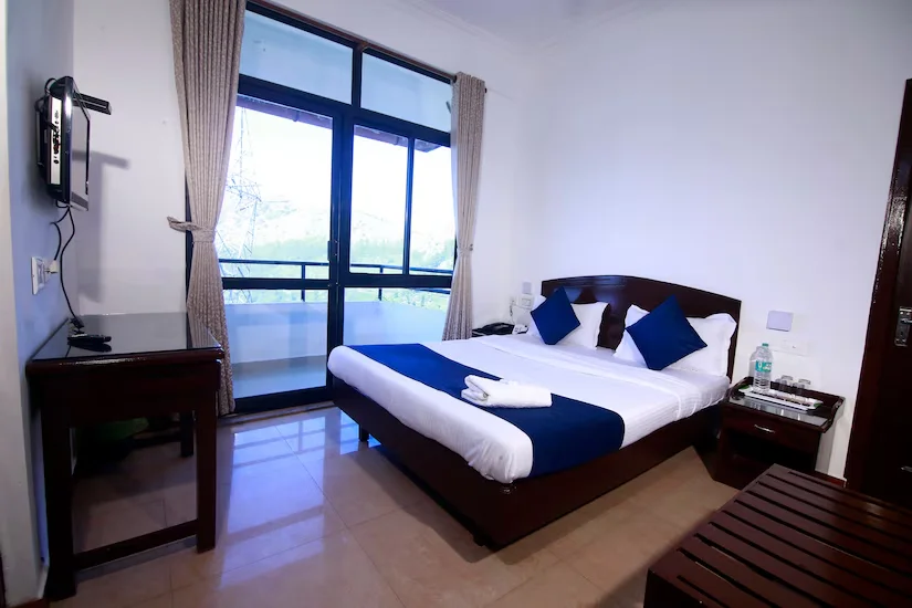 tucasa resort deluxe double room